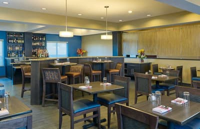 Four Points by Sheraton Williston