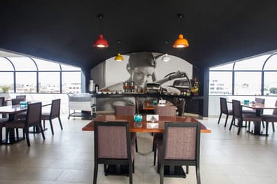 Palmetto Hotel Business La Perla