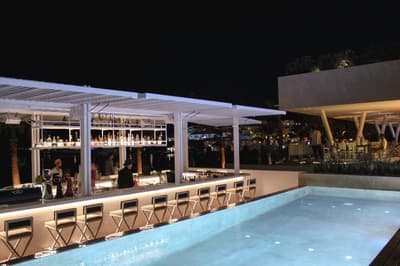 Mykonos Dove beach hotel