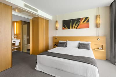 Chateau Royal Beach Resort & Spa, Noumea