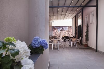 Niconya Port Suites & Hotel