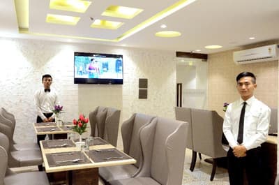 Hotel Supreme Grande