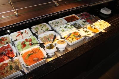 Kyriad Saint Quentin En Yvelines Montigny