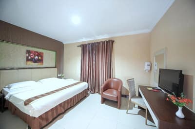 New Hollywood Hotel Pekanbaru