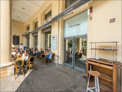 P&O Plac Zbawiciela 1