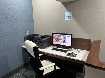 Best Western Roslyn-Long Island Hotel