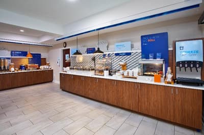 Holiday Inn Express and Suites Sumter