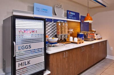 Holiday Inn Express and Suites Sumter