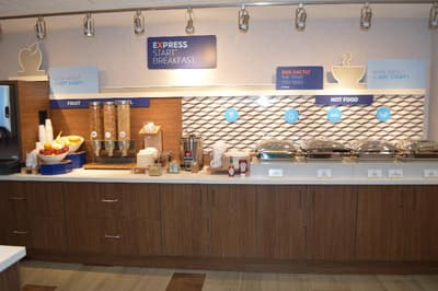 Holiday Inn Express and Suites Bismarck