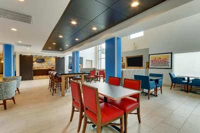 Holiday Inn Express and Suites Corbin