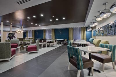 Holiday Inn Express and Suites Carlisle Harrisburg