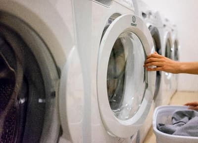 Parkside Hotel & Apartments