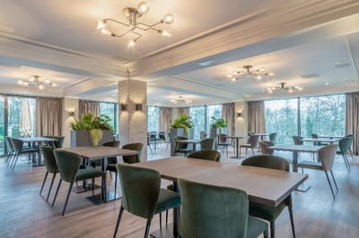 Fletcher Hotel-Restaurant De Hunzebergen