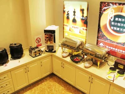 GreenTree Inn Qingdao SDUST Express Hotel