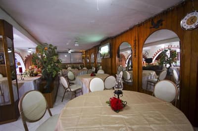 Ideal Villa