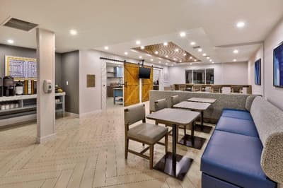 Staybridge Suites - Pittsburgh Airport