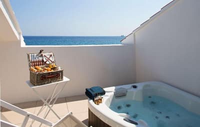 Grand Hotel des Sablettes Plage, Curio by Hilton