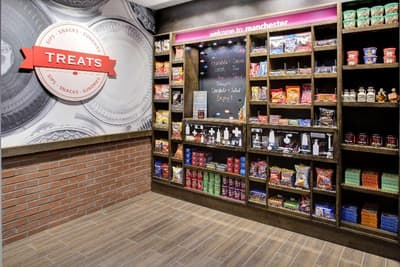 Hampton Inn & Suites Manchester