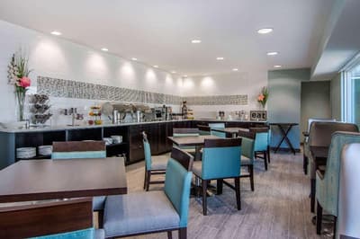 Clarion Inn & Suites Atlanta Downtown