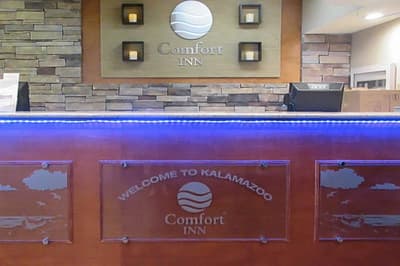 Comfort Inn Wings Stadium