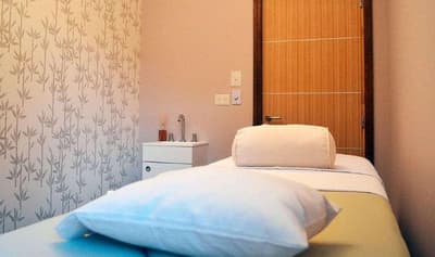 Howard Johnson Escobar Hotel