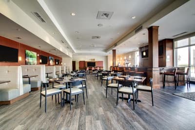 Holiday Inn Hotel and Suites Peoria At Grand Prair