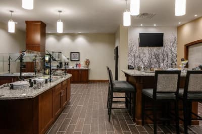 Staybridge Suites Des Moines Downtown
