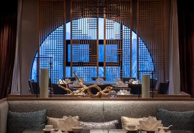 Crowne Plaza Qingdao Oriental Movie Metropolis