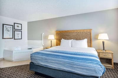 AmericInn by Wyndham Aberdeen - Event Center