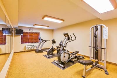 AmericInn by Wyndham Monmouth