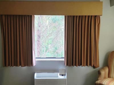University Inn Boiling Springs
