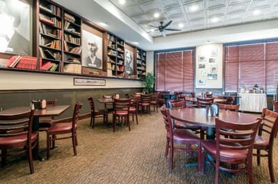 Clarion Hotel & Suites University-Shippensburg