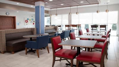 Holiday Inn Express Marion