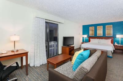 Hawthorn Suites By Wyndham Tinton Falls