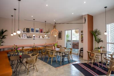 Beach Walk Boutique-Ex Park Regis Boutique