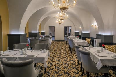 SOWELL COLLECTION Hotel du Roi & Spa