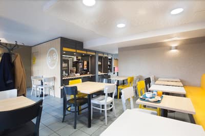 B&B HOTEL Lyon Saint Priest