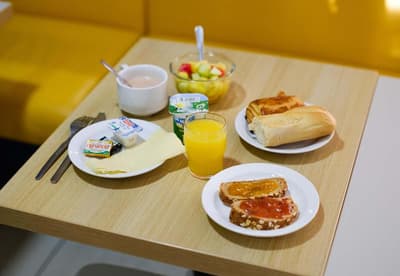 B&B Hôtel VILLENEUVE-LOUBET Village