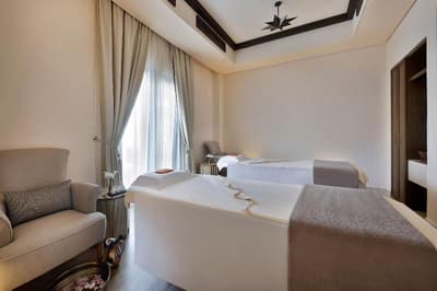 Al Wathba, a Luxury Collection Desert Resort & Spa