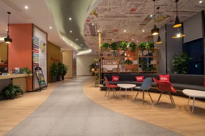 Ibis Hotel ShandongUniversity SeawaterBathingPlace