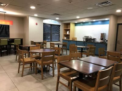 Country Inn Suites By Radisson Emporia Va