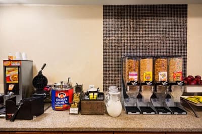 Country Inn & Suites by Radisson, Atlanta I-75 Sou