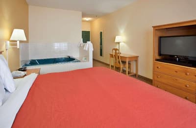 Country Inn & Suites by Radisson, Bloomington