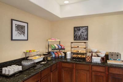 Country Inn & Suites by Radisson Bloomington-Norma