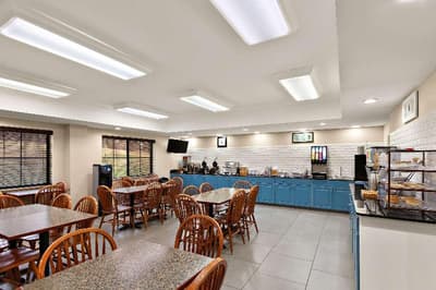 Country Inn & Suites Jonesborough-Johnson City W