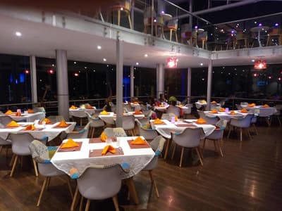 Cloud Hotel & Suites