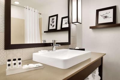 Country Inn & Suites by Radisson, Houghton, MI