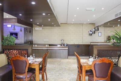 Clifton International Hotel