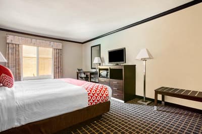 Alexis Hotel and Banquets Dallas Park Central Gall