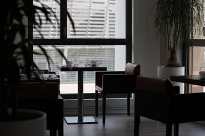 TWENTY BUSINESS FLATS